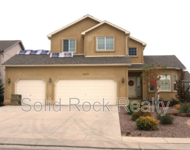 3869 Pronghorn Meadows Cir in Colorado Springs, CO - Building Photo