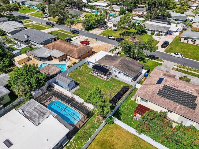 1036 Madison St in Largo, FL - Building Photo - Building Photo