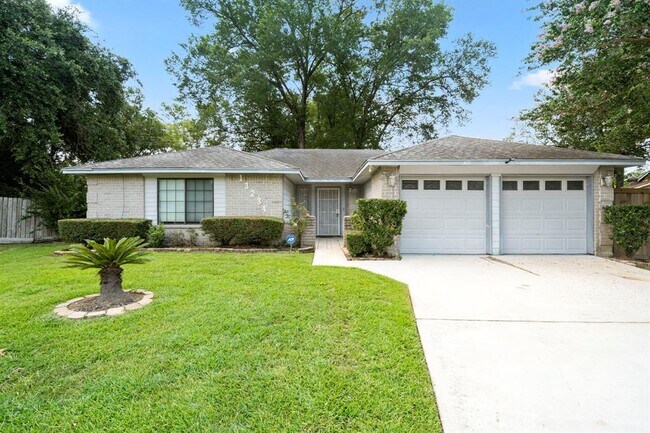 13234 Boyer Ln photo'