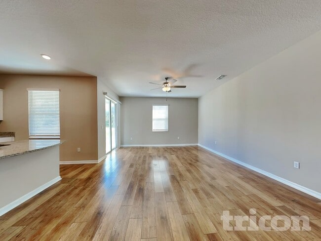 4381 Carrabelle River Ln in Lakeland, FL - Foto de edificio - Building Photo