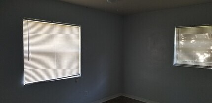 2450 13th Ave S in St. Petersburg, FL - Building Photo - Building Photo