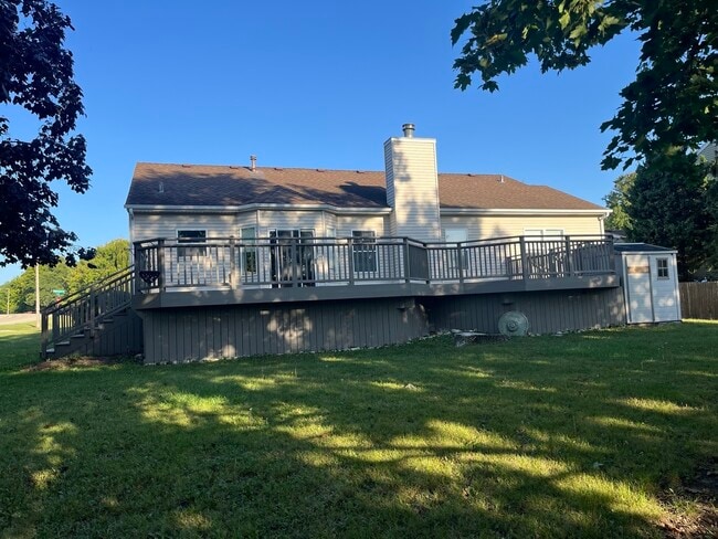 631 Ridgewood Dr in Cary, IL - Building Photo - Building Photo