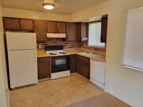 4313 Hampton Cir in Colorado Springs, CO - Building Photo - Building Photo