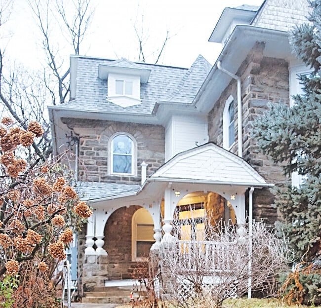 133 East Mount Airy Avenue, Unit 3