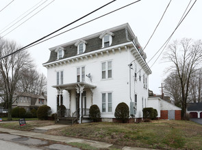 37 Lincoln Ave in Norwich, CT - Building Photo - Building Photo