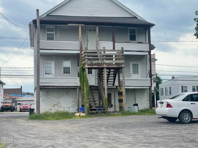 155 N Main St in Old Forge, PA - Building Photo - Building Photo