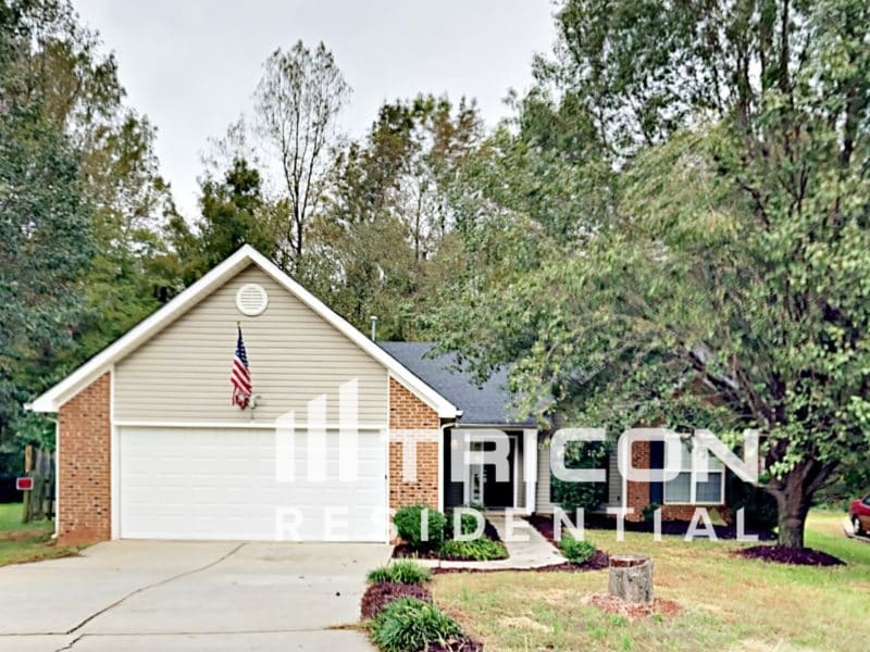 1206 Grass Meadows Ct in Charlotte, NC - Building Photo