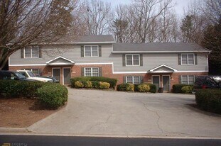 3024 Spruce Cir in Snellville, GA - Building Photo