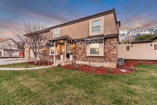 10971 Cindy Cir in Sandy, UT - Building Photo