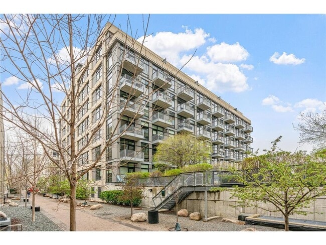 property at 720 N 4th St