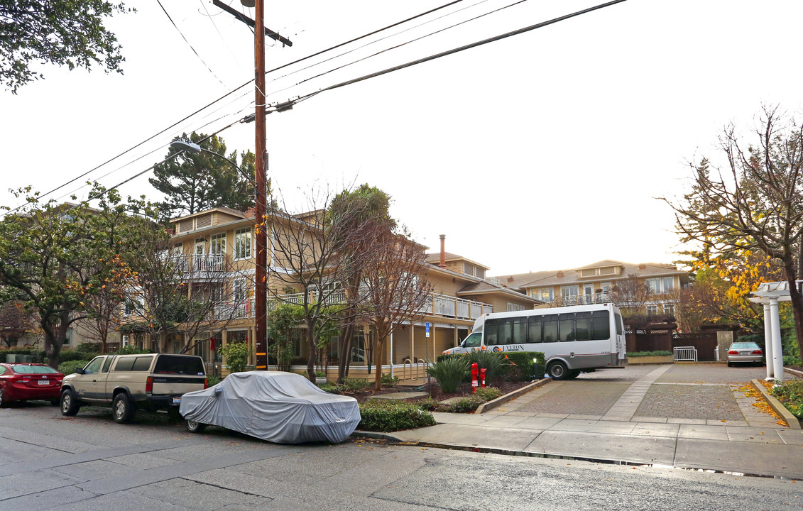 Lytton Gardens Senior Communities in Palo Alto, CA - Building Photo