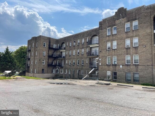 property at 2111 Garrison Blvd