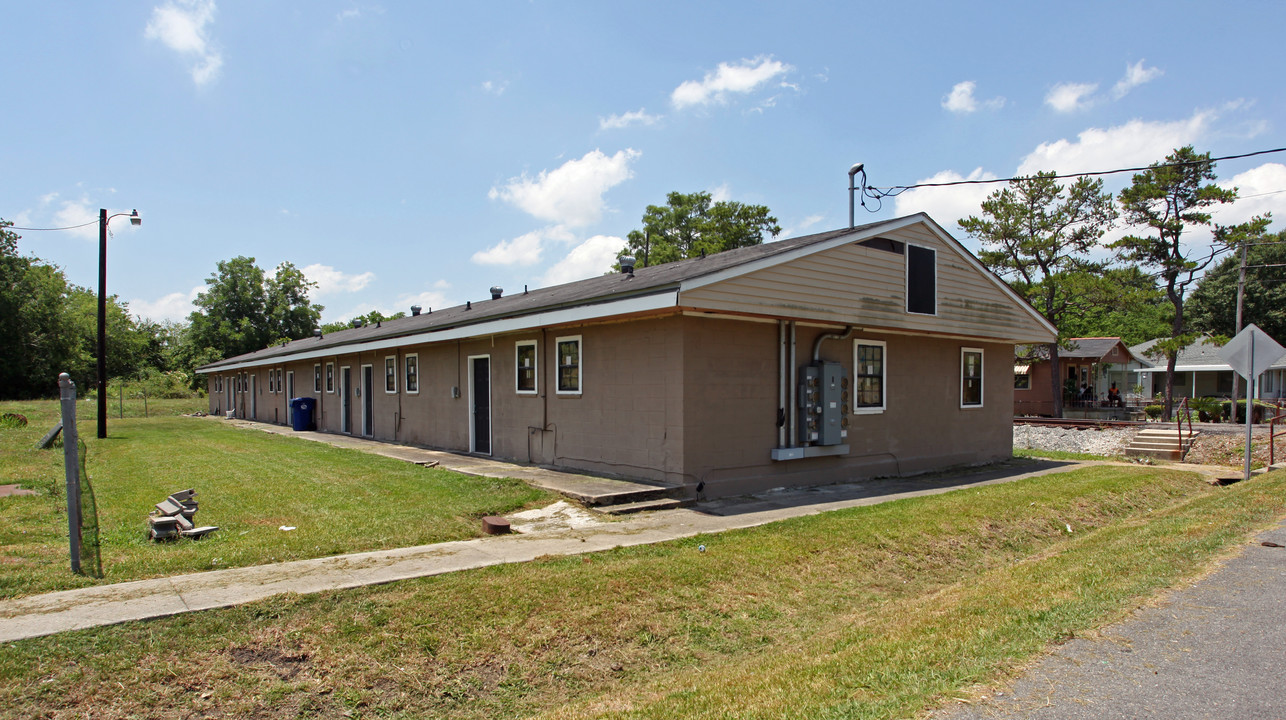 1500 Madison St in Gretna, LA - Building Photo