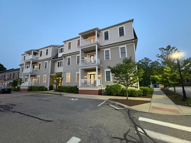 8 Sherwood St in Mansfield, CT - Building Photo - Building Photo