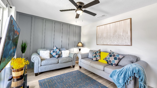 1322 Meadow Knoll Dr in San Antonio, TX - Building Photo - Building Photo