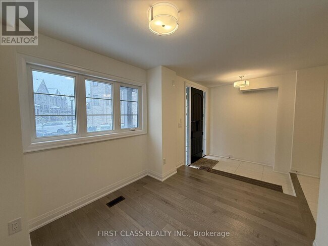 28 Gardeners Ln in Markham, ON - Building Photo - Building Photo