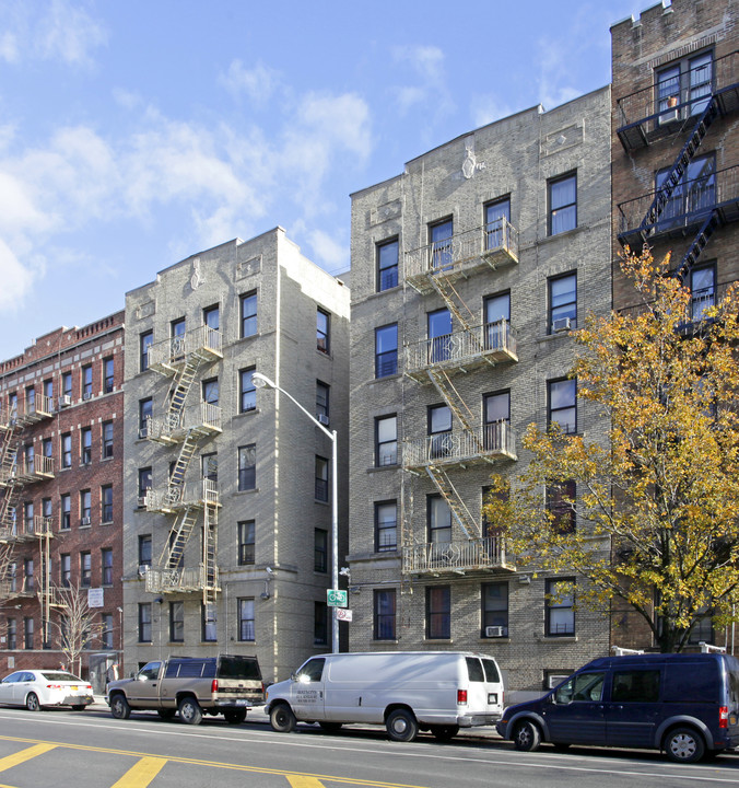 76 St. Nicholas Place in New York, NY - Foto de edificio