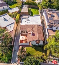 1511 Pandora Ave in Los Angeles, CA - Building Photo - Building Photo