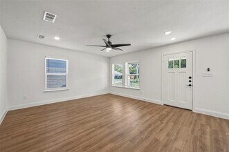 1208 Marshall St in Greenville, TX - Building Photo - Building Photo
