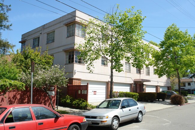 University Avenue Cooperative Homes in Berkeley, CA - Building Photo - Building Photo