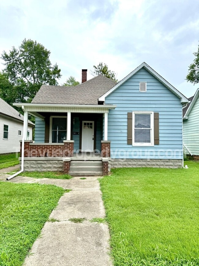 property at 1512 S 11th St