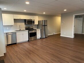 160 Connoquenessing Main St-Unit -1st Floor in Connoquenessing, PA - Building Photo - Building Photo