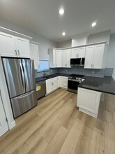 515 N Lomita St in Burbank, CA - Building Photo - Building Photo