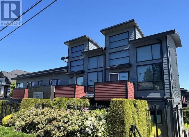 property at 6588-6588 Elgin Ave