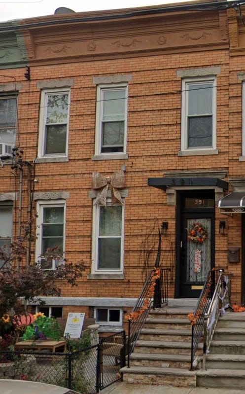 property at 391 Woodlawn Ave