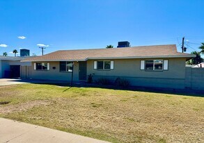 321 E Malibu Dr in Tempe, AZ - Building Photo