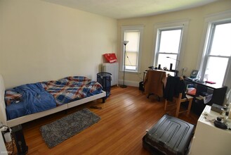 80 Wallingford Rd, Unit 1 in Boston, MA - Building Photo - Building Photo