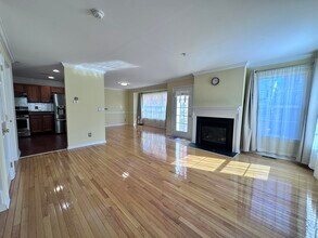 2 Elco Ct in Bayonne, NJ - Building Photo - Building Photo