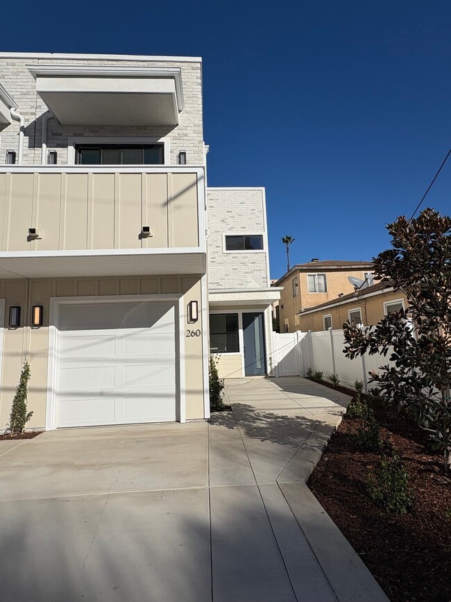 260 Donax Ave in Imperial Beach, CA - Building Photo - Building Photo