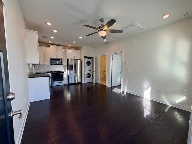 1747 Stone Hedge Dr NW, Unit Apt B