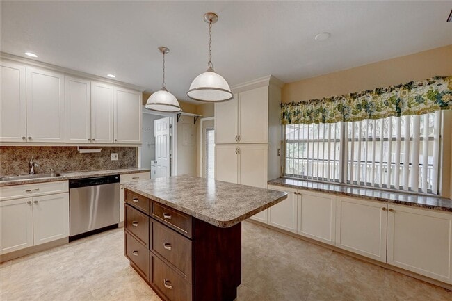 property at 8760 Azalea Ct