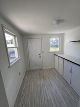 1221 E 26th St in Erie, PA - Building Photo - Building Photo