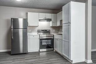 Blue Ridge Apartments in Winchester, VA - Building Photo