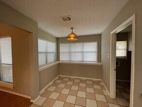 6109 Kingswood Dr in Arlington, TX - Building Photo - Building Photo