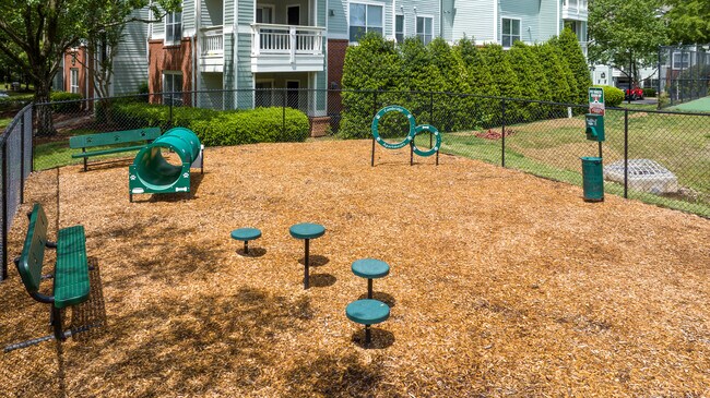 Cambridge Apartments in Raleigh, NC - Building Photo - Building Photo