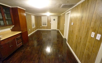1610 W Blanchard St in Opelousas, LA - Building Photo - Building Photo
