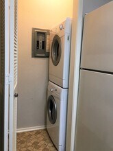 2025 Augusta Dr in Houston, TX - Foto de edificio - Building Photo