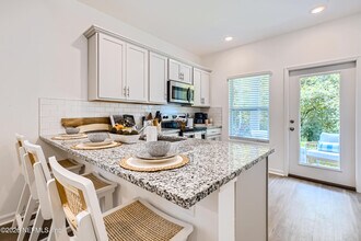 50 Soria Dr in St. Augustine, FL - Foto de edificio - Building Photo