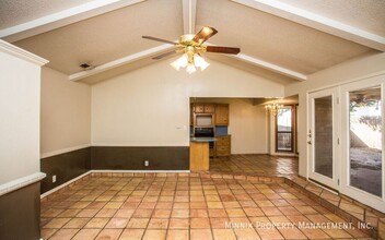 4912 58th St in Lubbock, TX - Building Photo - Building Photo