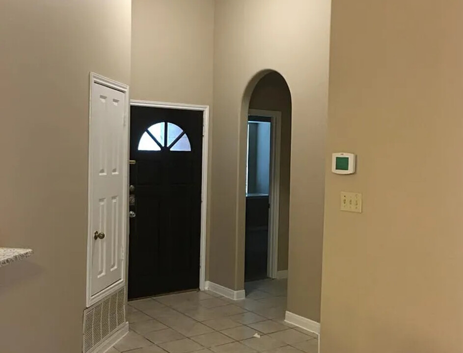 6335 John Chapman in San Antonio, TX - Building Photo