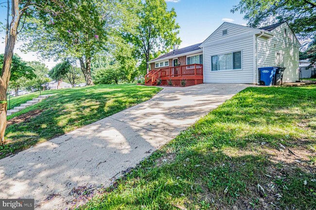3906 Ronson Dr in Alexandria, VA - Building Photo - Building Photo