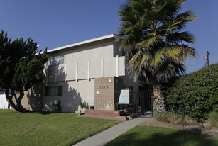 5216 Canoga St Apartments