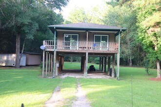 940 S Pine St in Kountze, TX - Building Photo - Building Photo