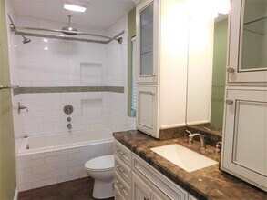 1651 S Juniper St in Escondido, CA - Building Photo - Building Photo