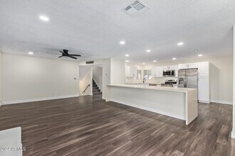 4414 S Newberry Rd in Tempe, AZ - Building Photo - Building Photo