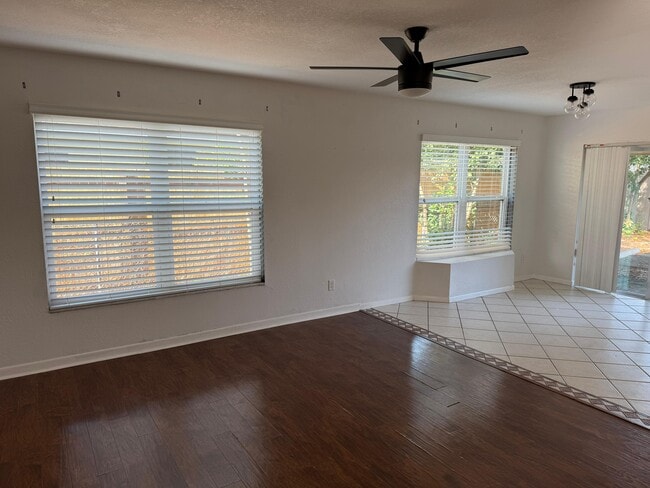 6959 Aberfeldy Ave N in St. Petersburg, FL - Foto de edificio - Building Photo